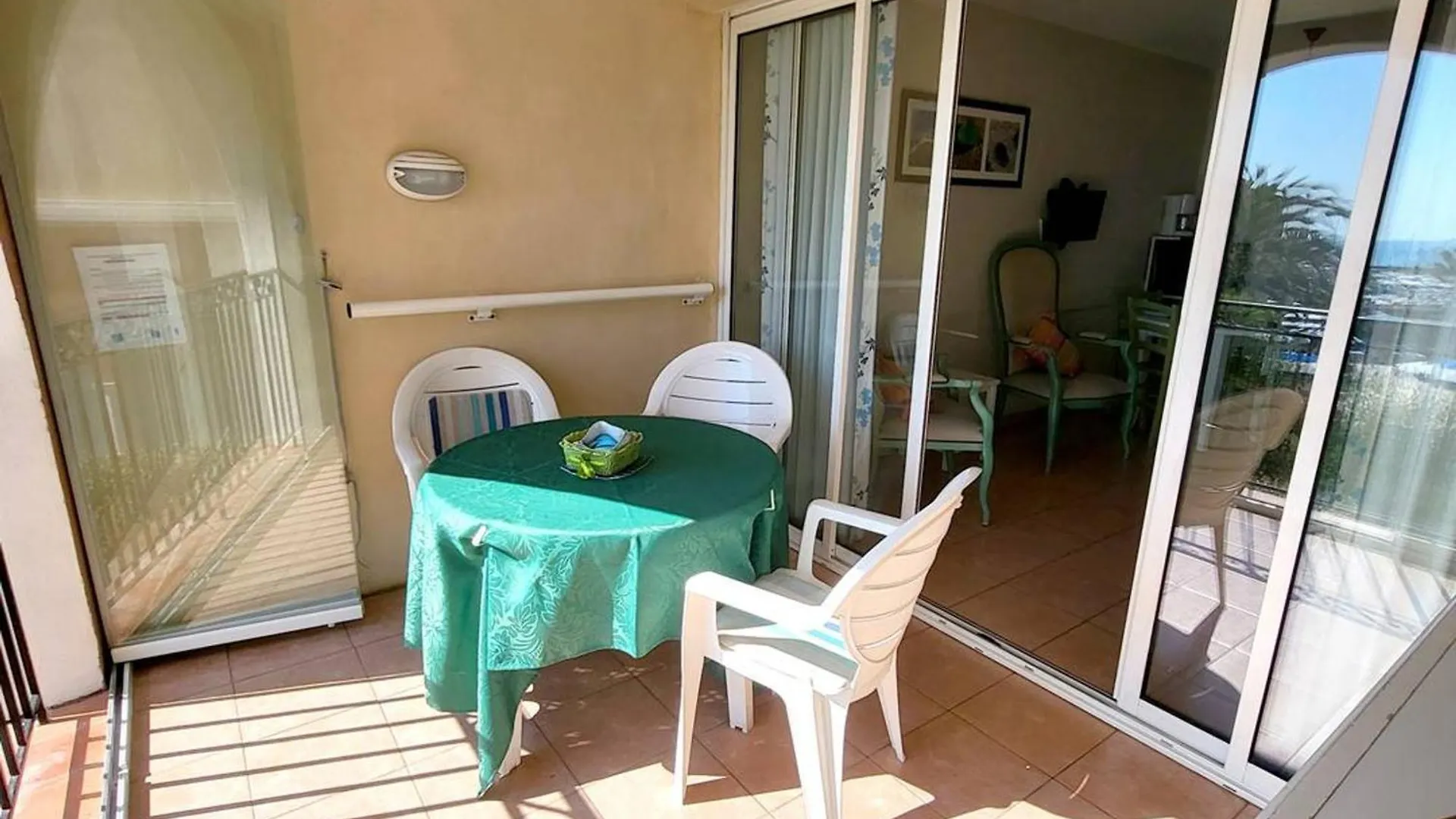 Apartamento T2 Avec Piscine, Parking Prive A 200M Des Plages Et Commerces - Fr-1-316-237 Six-Fours-les-Plages Francia