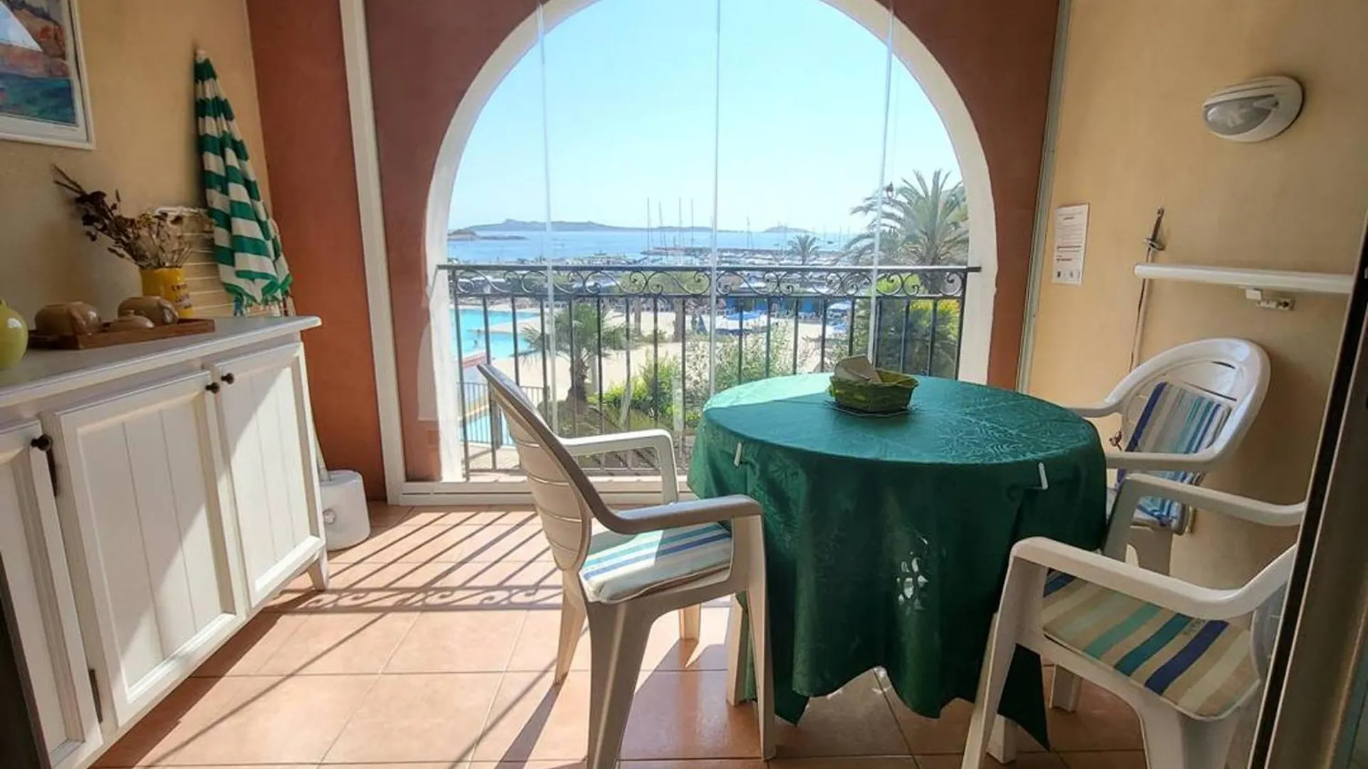 Apartment T2 Avec Piscine, Parking Prive A 200M Des Plages Et Commerces - Fr-1-316-237 Six-Fours-les-Plages France